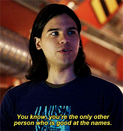 Ray and Cisco are literally the most underrated male characters in the Flarrow universe.