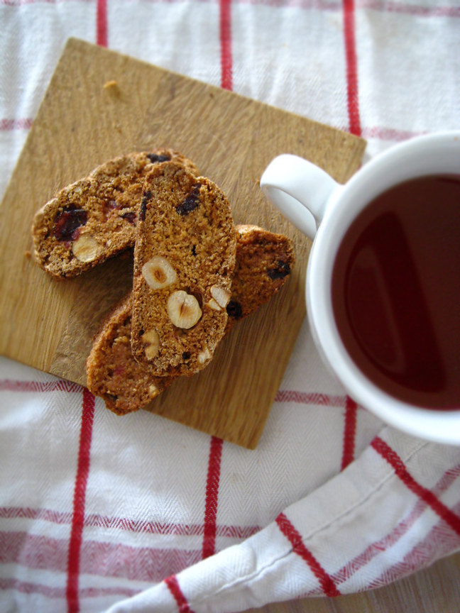 Cantuccini = classic Tuscan biscotti. Get the recipe here!