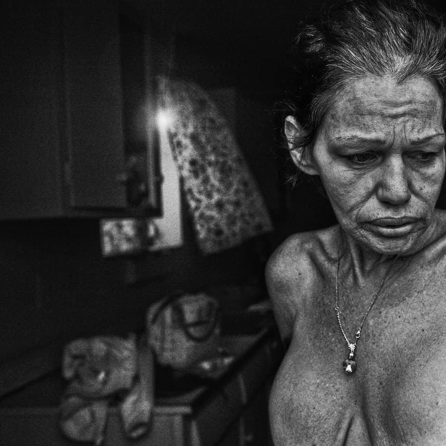 This Photographer Immersed Himself In The Lives Of Homeless People