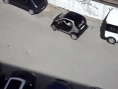 Vou levar meus próprios cones com vassouras toda vez que for estacionar na rua.