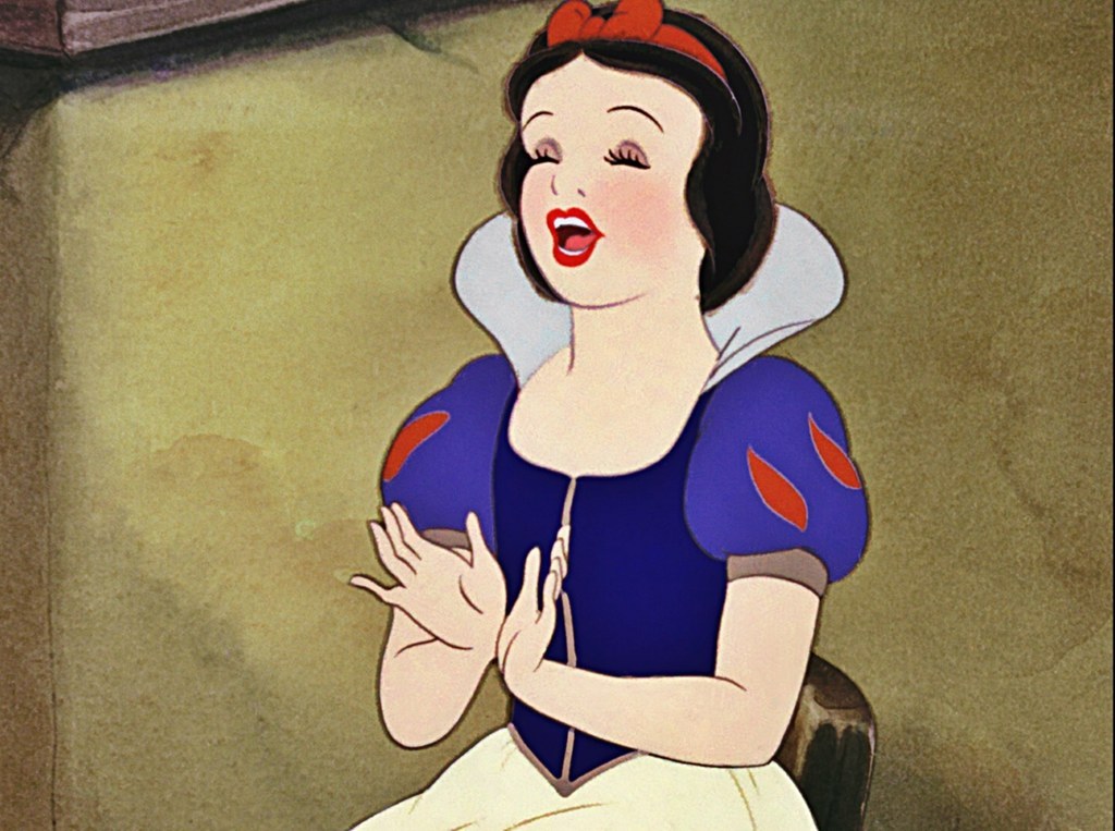 20 Faces You'll Have Perfected If You Love To Gossip