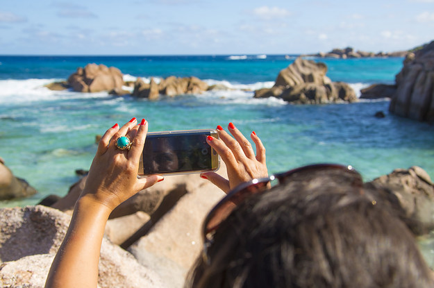 Mobile Roaming Charges To Be Banned Across The EU