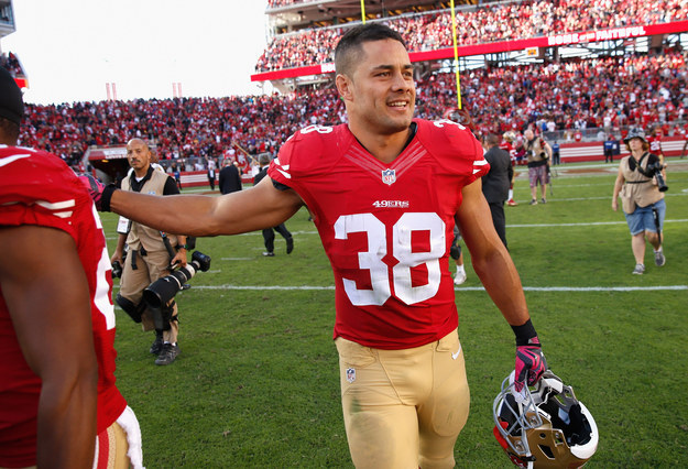 San Francisco 49ers on X: The #49ers have promoted RB Kendall Gaskins to  the active roster, waive RB Jarryd Hayne.    / X