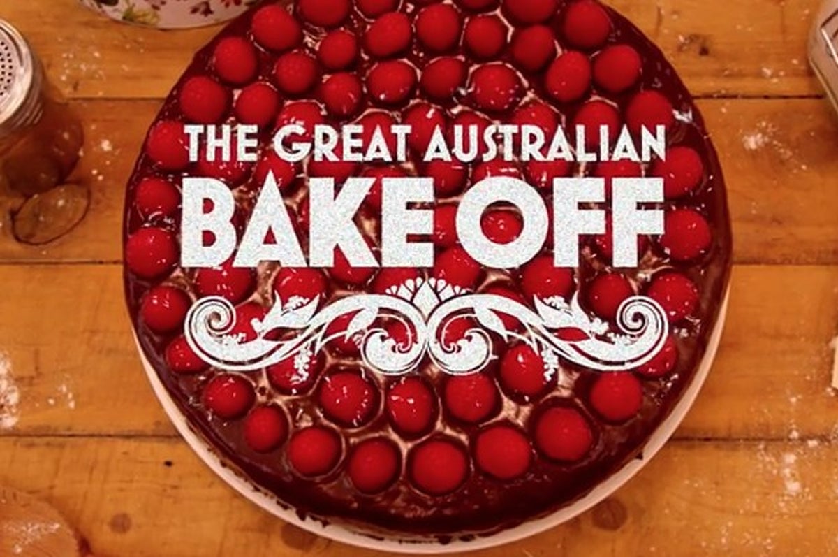 Pind Surichinmoi tjenestemænd Claire Hooper And Mel Buttle Decorated Cakes While We Grilled Them About  Hosting "Great Australian Bake Off"