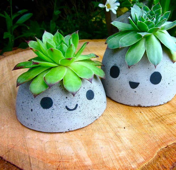 Get the tutorial by Smori at Instructables.
