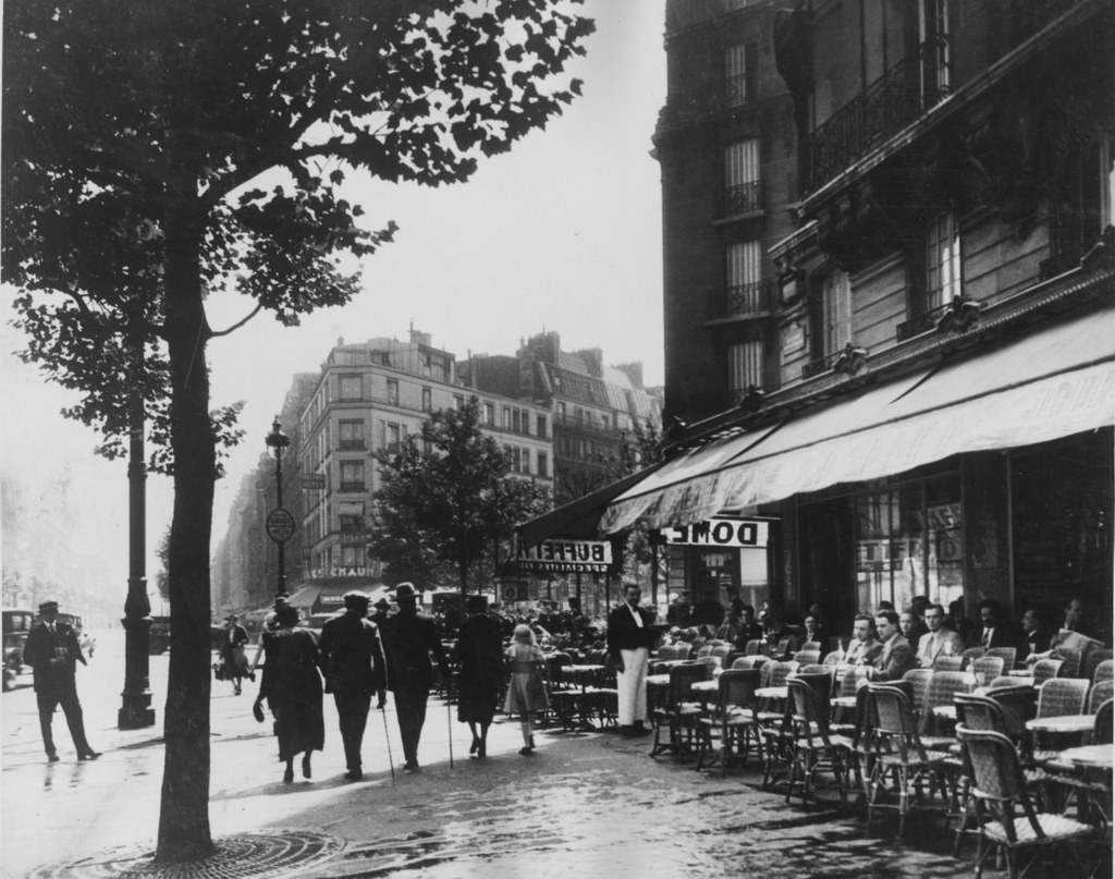 20 photos vintage qui évoquent le Paris d'antan
