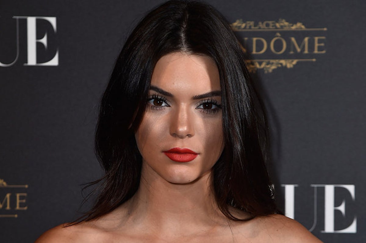 Kendall Jenner is clocking up the likes with new racy photoshoot pictures 