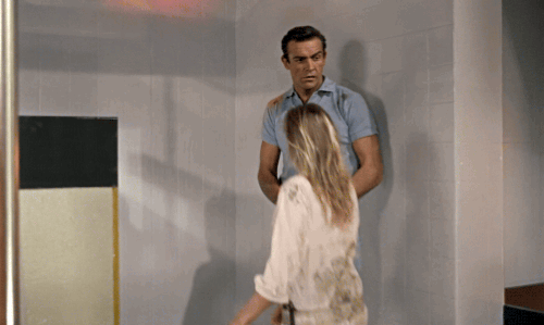 Dans James Bond contre Dr.No (1962).