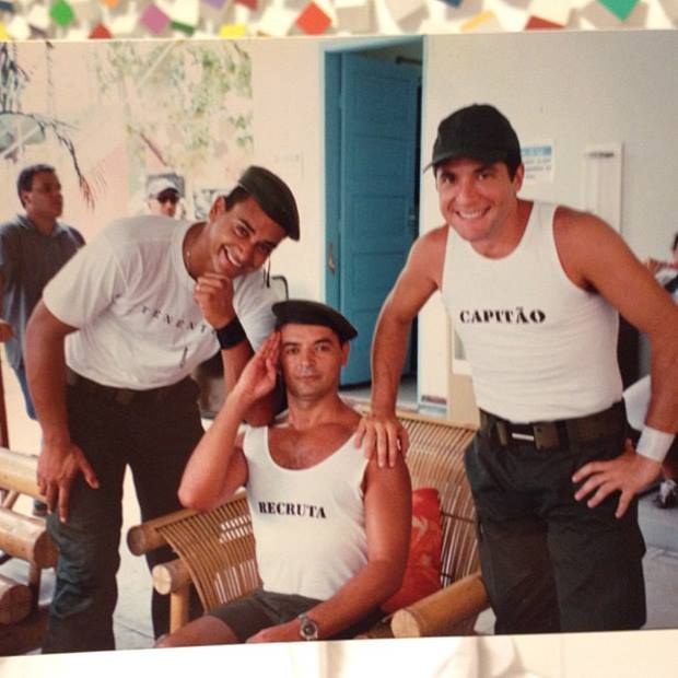 Já imaginou uma intervenção militar com essa tropa? Tentente Xanddy, Capitão Daniel e Recruta Brazil.