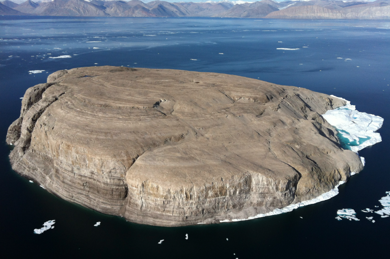 Someone Has A Reasonable Solution For This Tiny, Silly Island