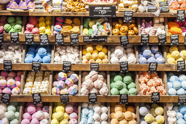 Cost of deals lush bath bombs