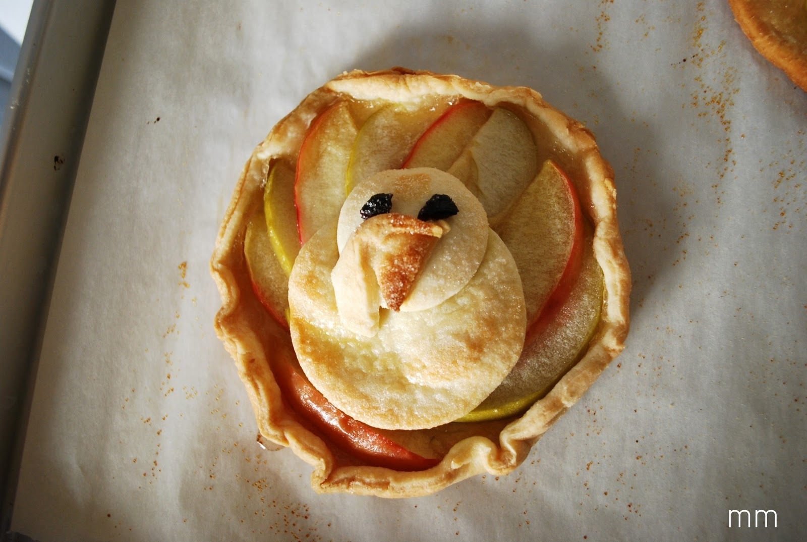 Apple pie, but with a face. Get the recipe here.