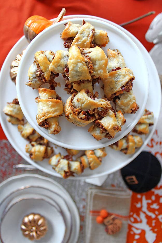 24 Delicious Thanksgiving Desserts That Aren T Pie