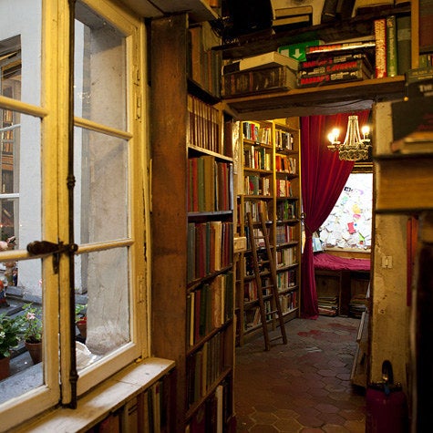 Virus-hit Paris bookshop Shakespeare & Co appeals for help