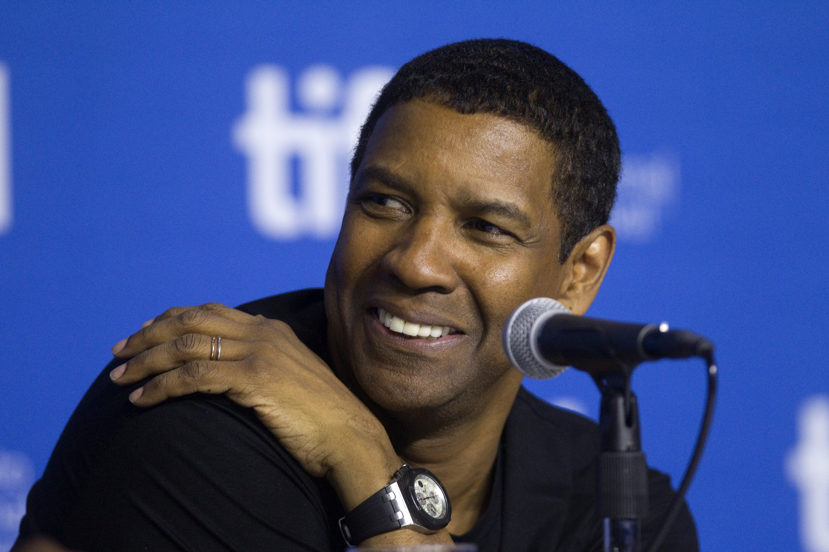 Congrats, Denzel Washington! Actor To Receive The Cecil B. DeMille Award