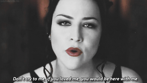 Letra inesquecível: "You never call me when you're sober / You only want it cause it's over"
