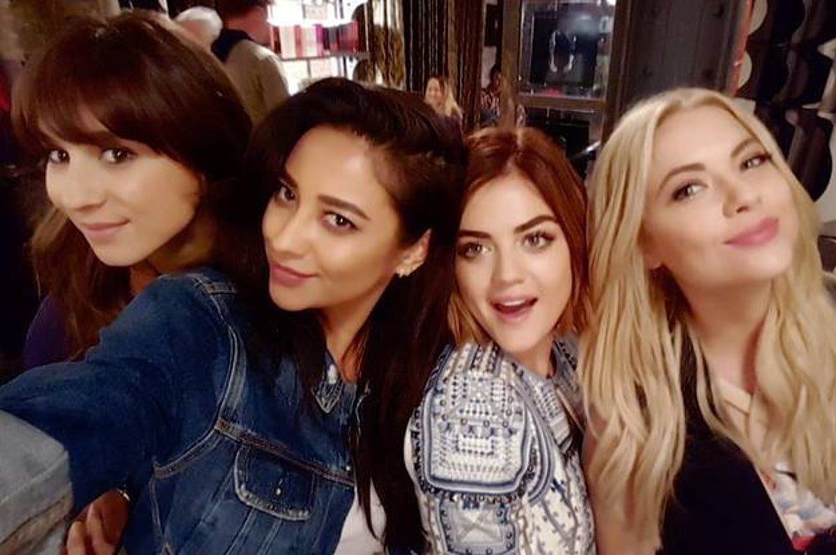 A Pretty Little Liars Movie Might Actually Be Coming To Theaters
