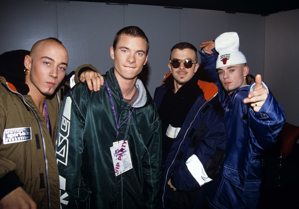 East 17. Ист севентин группа. Группа Еаст 17. East 17 участники группы. Солист группы East 17.