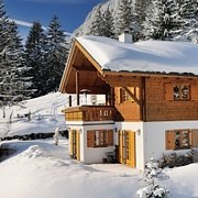 Absurd staircase We Know Which Christmas Movie You Should Star In