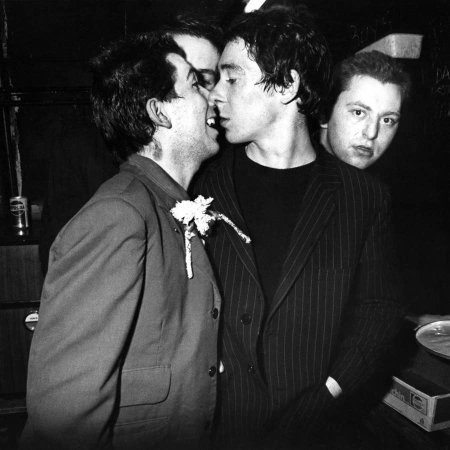 70年代パンクロックの激しさを物語る 力強く美しい写真たち 70年代パンクロックの激しさを物語る 力強く美しい写真たち