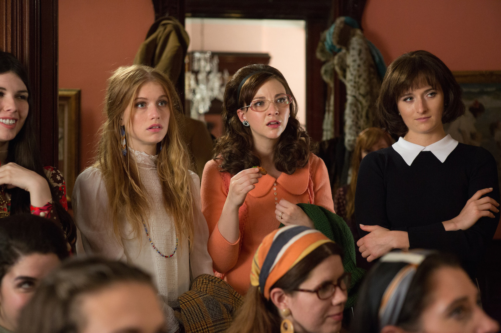 Why you NEED to be watching Good Girls Revolt on  right now -  HelloGigglesHelloGiggles