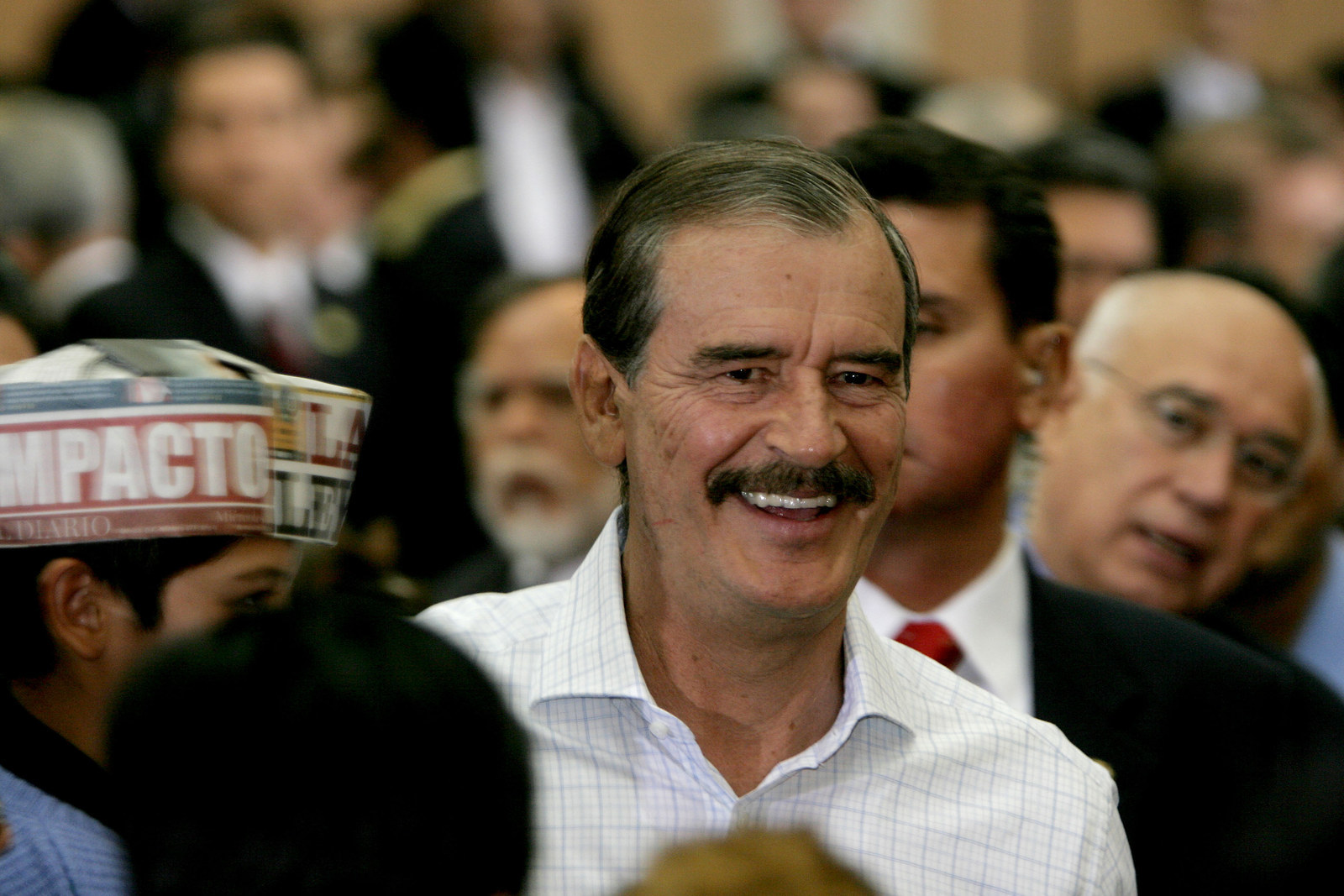 Mexican president Vicente Fox smiles after a meeting in 2006