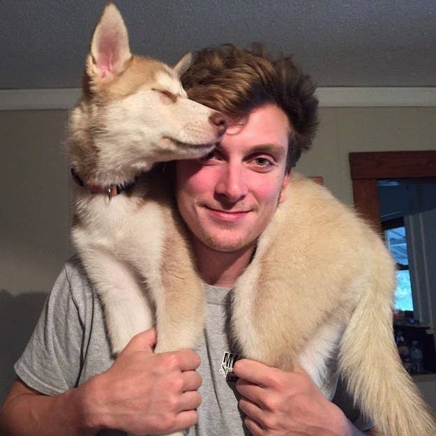 マフラーいらず 首にペットを巻く人続出