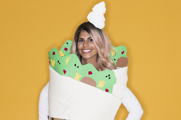 Heres How To Make A Comfy AF Burrito Costume This Halloween pic