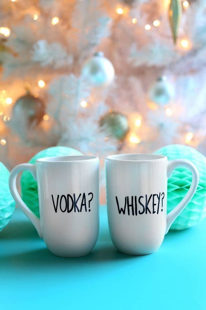 17 Impressive Diy Gifts You Can Make With Things From Around The House 1 Personalize Mugs With A Permanent Marker And Be Hailed The Diy Queen In All Land