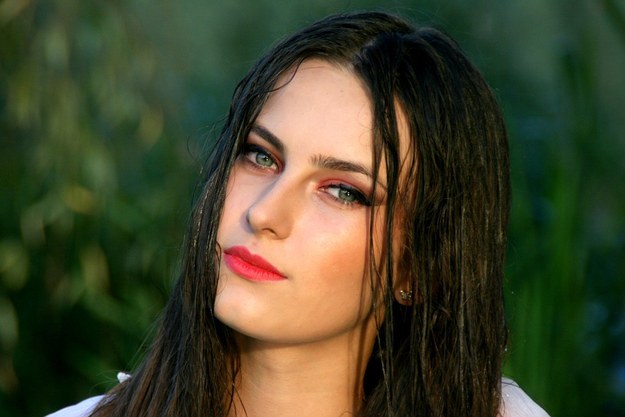 El look 'efecto cabello mojado' con espuma.