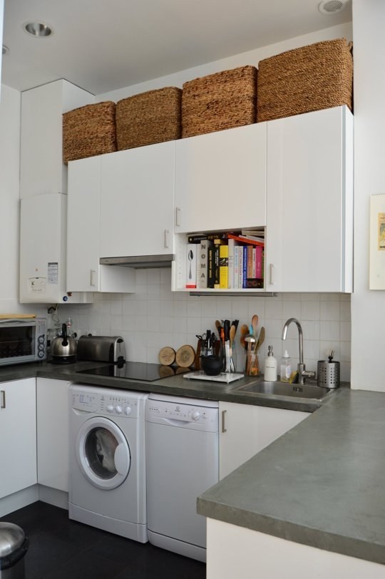 17 Ways To Squeeze A Little Extra Storage Out Of A Tiny Kitchen