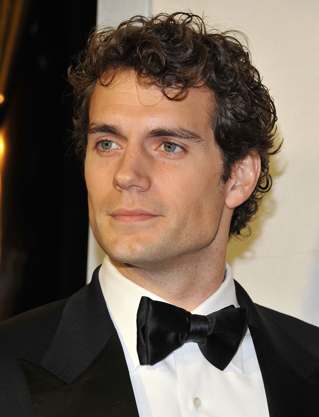 19 Times Henry Cavill's Jawline Was Out Of Control