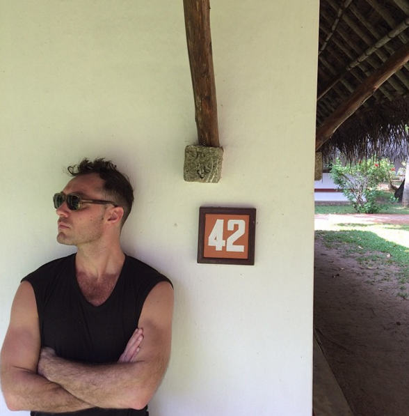 Espera un momento... Jude Law es prácticamante un ícono de los 90.