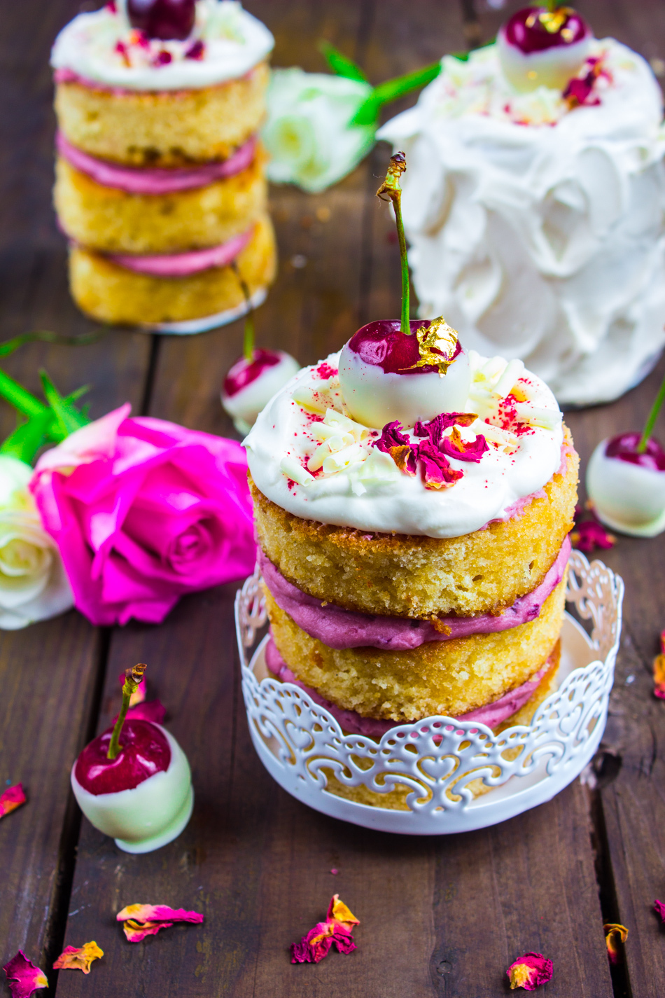 12 Mouthwatering Mini-Cakes You&amp;#39;ll Never Have To Share