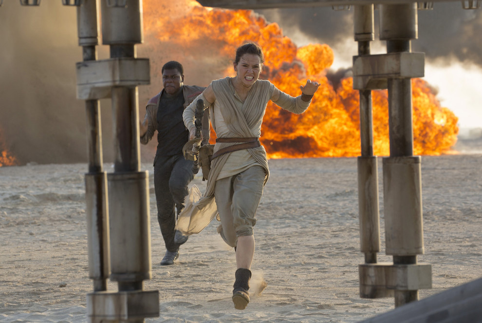 Box Office Mojo on X: '#StarWars: Force Awakens' Becomes Highest Grossing  Domestic Release of All-Time    / X