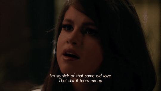 Now Selena's had enough. She wants to be with him but knows she can't. Typical Romeo and Juliet situation over here.