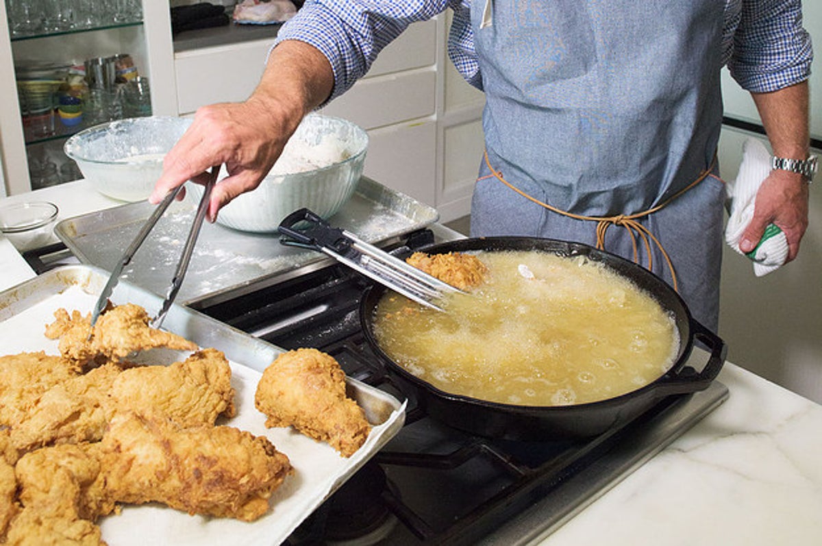 Here S A Mouthwatering Step By Step Guide To Making The Most Insanely Delicious Fried Chicken