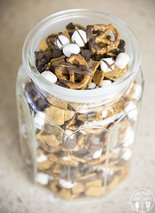 21 Mind-Blowing Ways To Eat S'mores