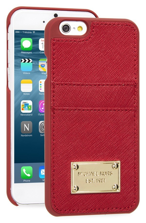 "I never have to bring my purse when I'm running errands anymore!"—SashimiBuy one here for $37.50.
