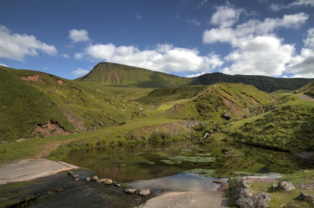 19-places-in-wales-you-seriously-need-to-visit-in-2016