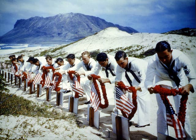 30 Chilling Photos From The Attack On Pearl Harbor