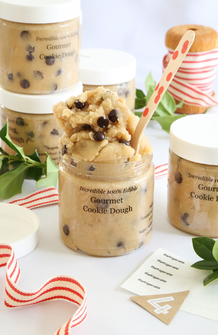 Cookies In A Jar | Homemade Gift with FREE Printable Gift Tag - Bake Play  Smile