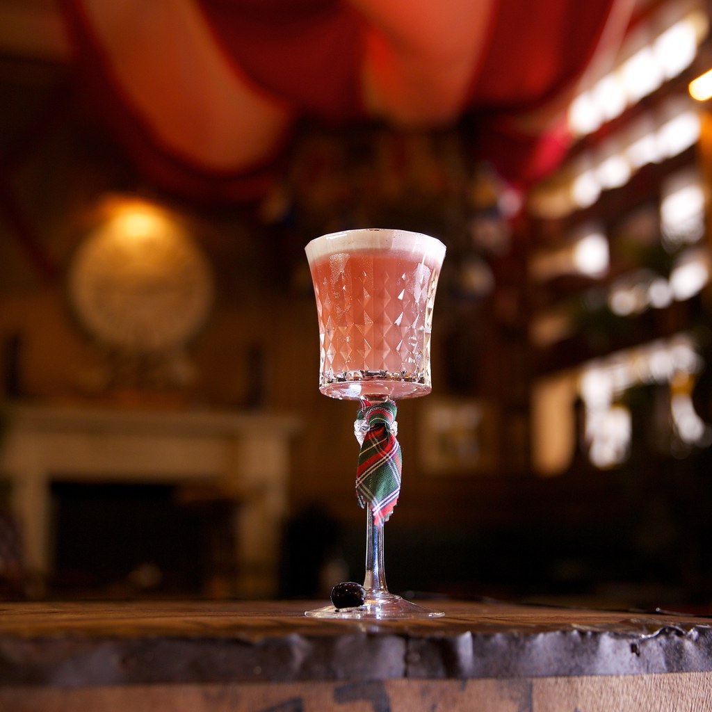 A whisky tipple made with 10 year old Glenmorangie (a beautiful Scottish whisky), fig jam and honey syrup (YUM). Oh, and a little soda for bubbles.