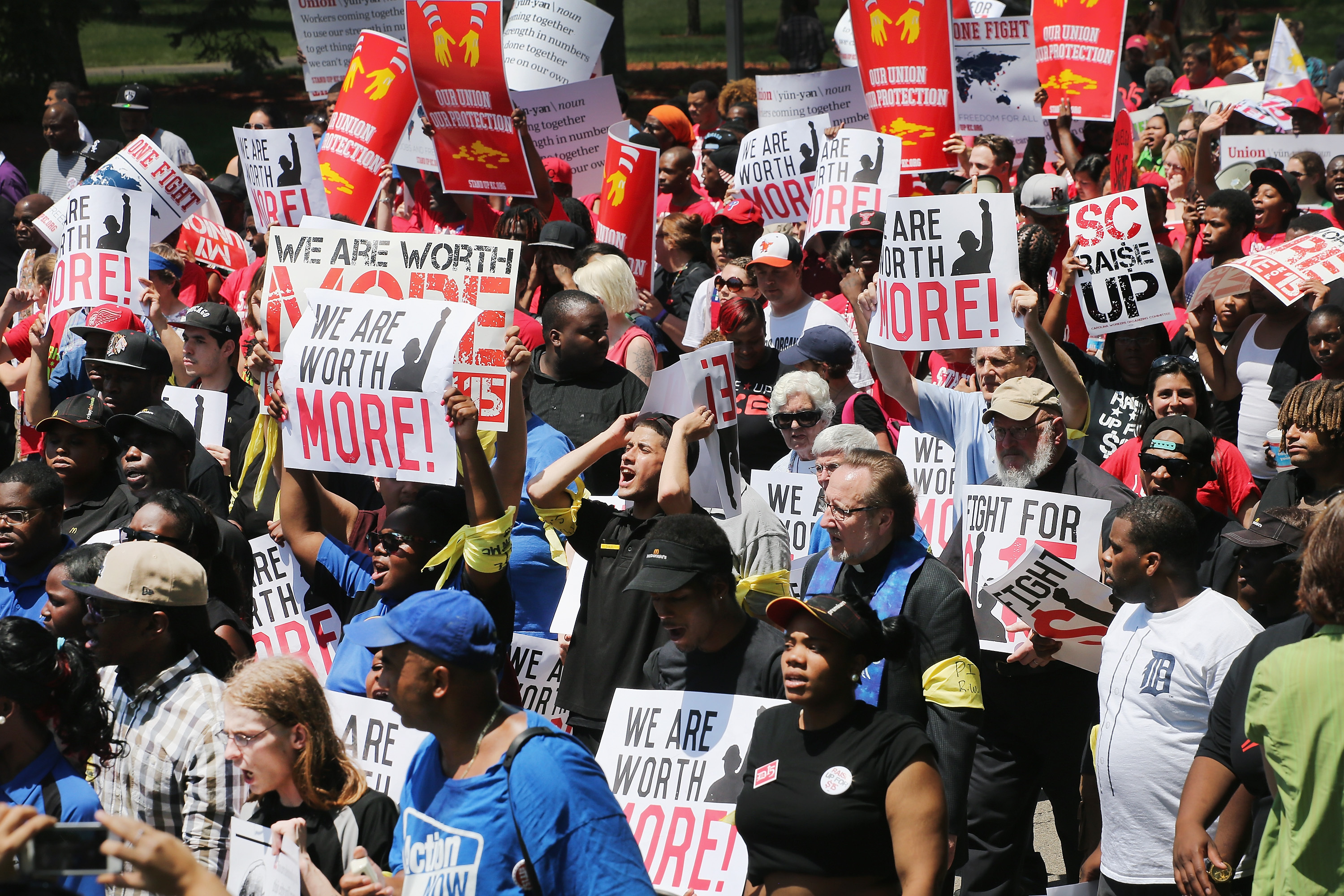Minimum Wage Workers Plan Strike In Charleston Ahead Of Democratic Debate