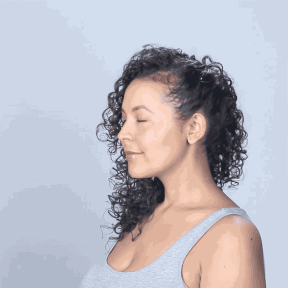 How to get the look:1. Part your hair to one side.2. On the less full side, take your hair in small sections and pull it towards the back of your head, securing each section with bobby pins. 3. Continue until all hair falls to one side of the neck.