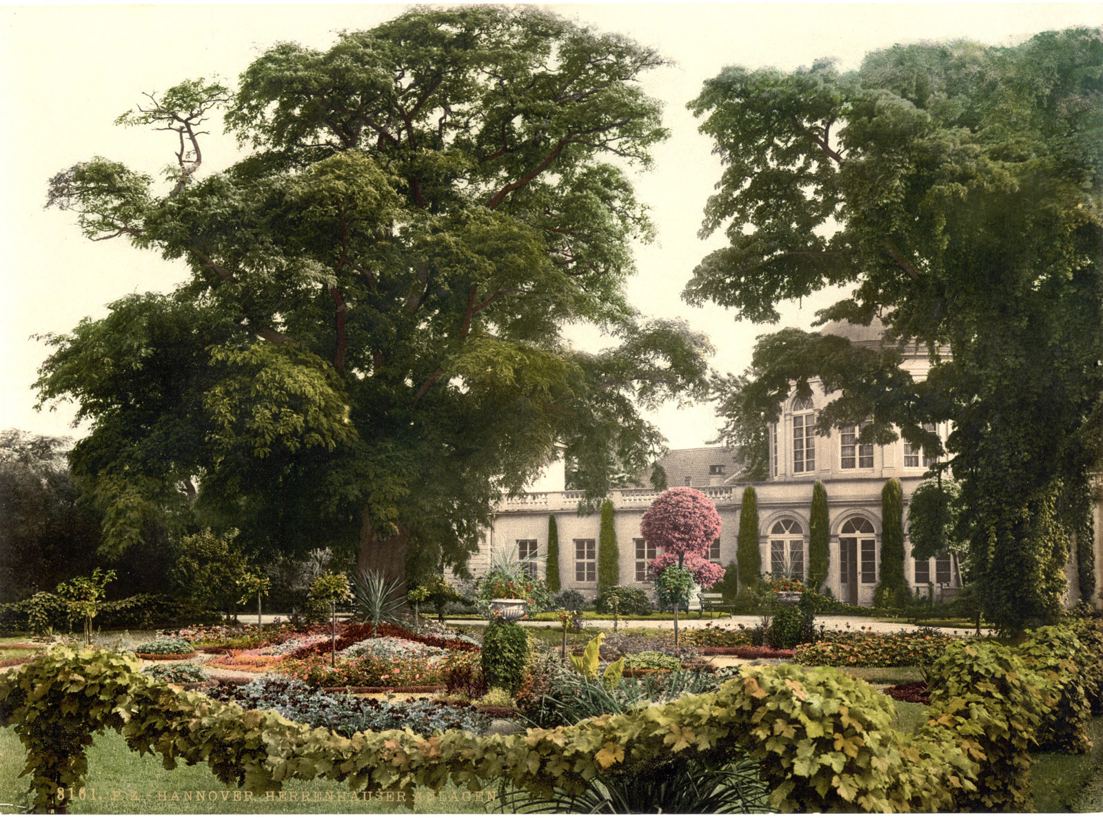 Zwischen 1890 und 1900.