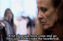 A pesar de su importante posición en Vogue, no muchos conocían a Grace Coddington, pero después de ver el documental, Grace ganó miles de fans que no solo aprecian su talento y pasión, sino su personalidad.