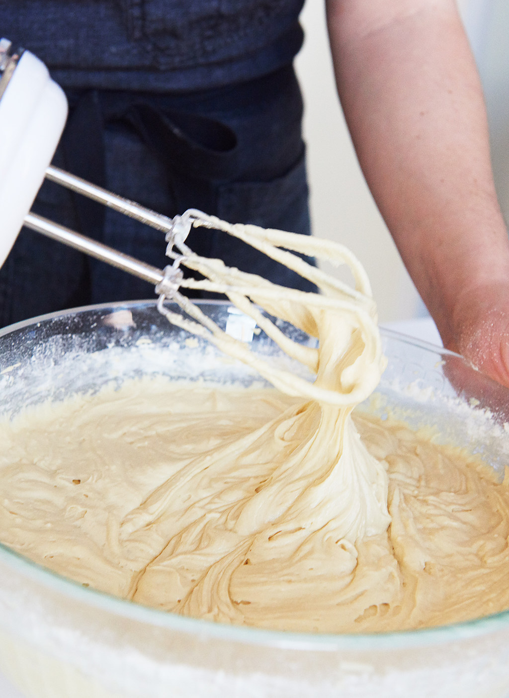 Cake Batter Consistency: 11 Types of Cake Batters & Thickness