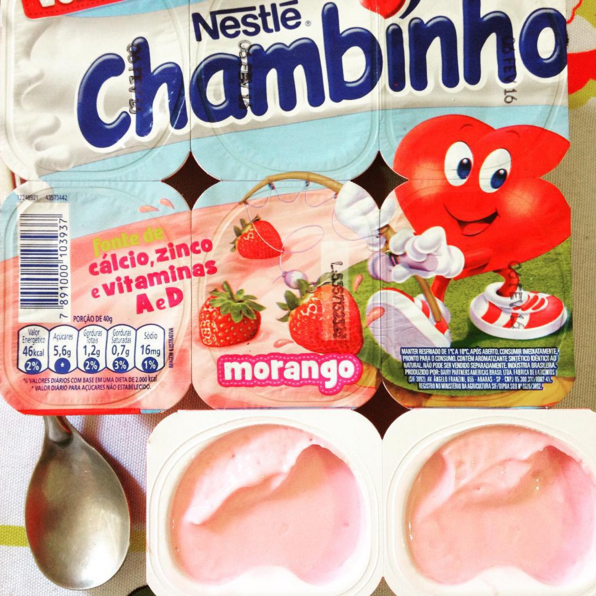 A internet, ela não á maravilhosa? Encontramos em algum site obscuro uma receita que mistura PINGA, CATUABA, CHAMBINHO (?) e LEITE EM PÓ (??). O criminoso que criou este drink demoníaco ainda batizou com este nome duvidoso e termina a receita com um "divirta-se".