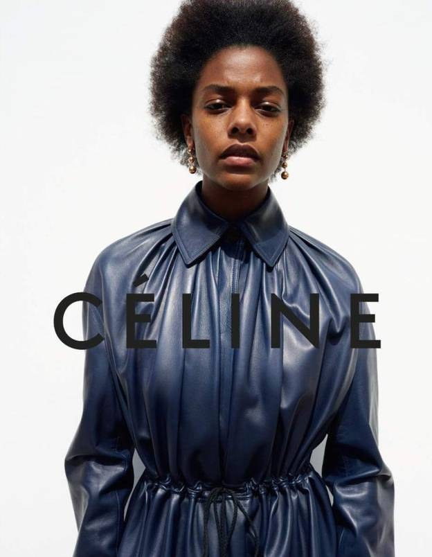 La jeune martiniquaise Karly Loyce commence depuis quelques mois à faire sensation sur les podiums avec sa coupe afro et son style branché. Récemment, c'est la créatrice Phœbe Philo herself qui l'a choisie pour la campagne automne-hiver 2015 de Céline.